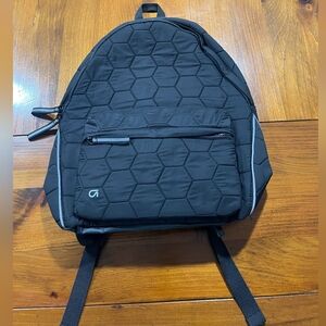 GAP Fit Black Nylon Everyday Padded Backpack‎ Unisex Reflective